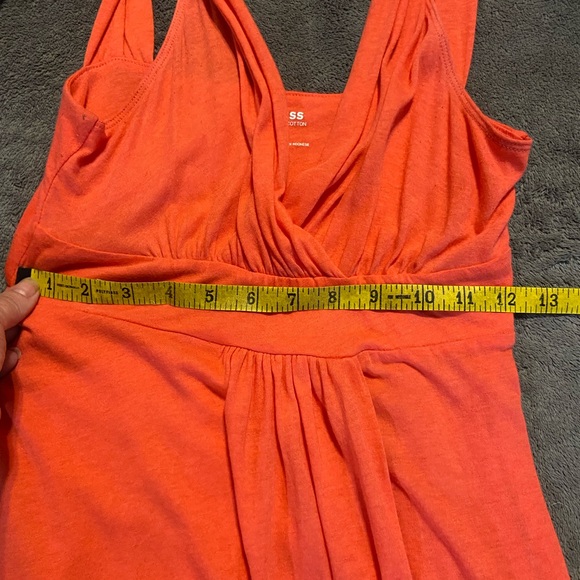 ⭐️4 for $20 NWOT woman’s size XS TP Express top - Picture 5 of 6